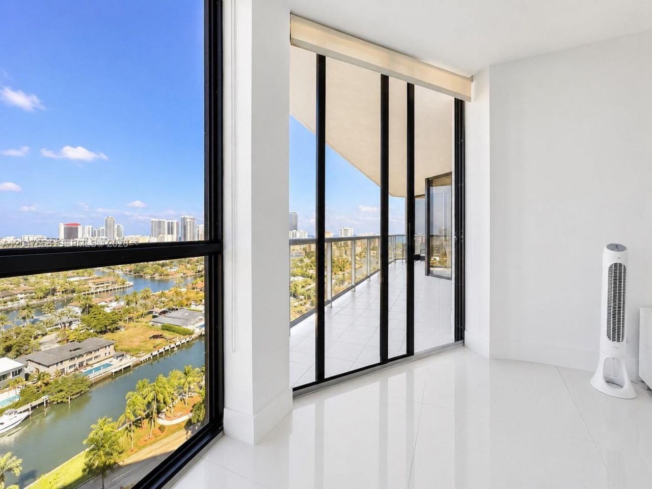3640 Yacht Club Dr , Unit 1903, Aventura, FL 33180 Photo