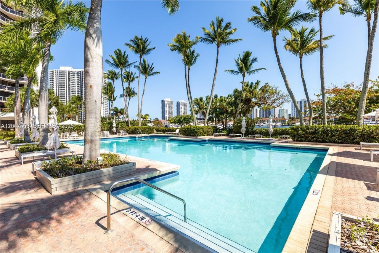 3640 Yacht Club Dr , Unit 1903, Aventura, FL 33180 Photo