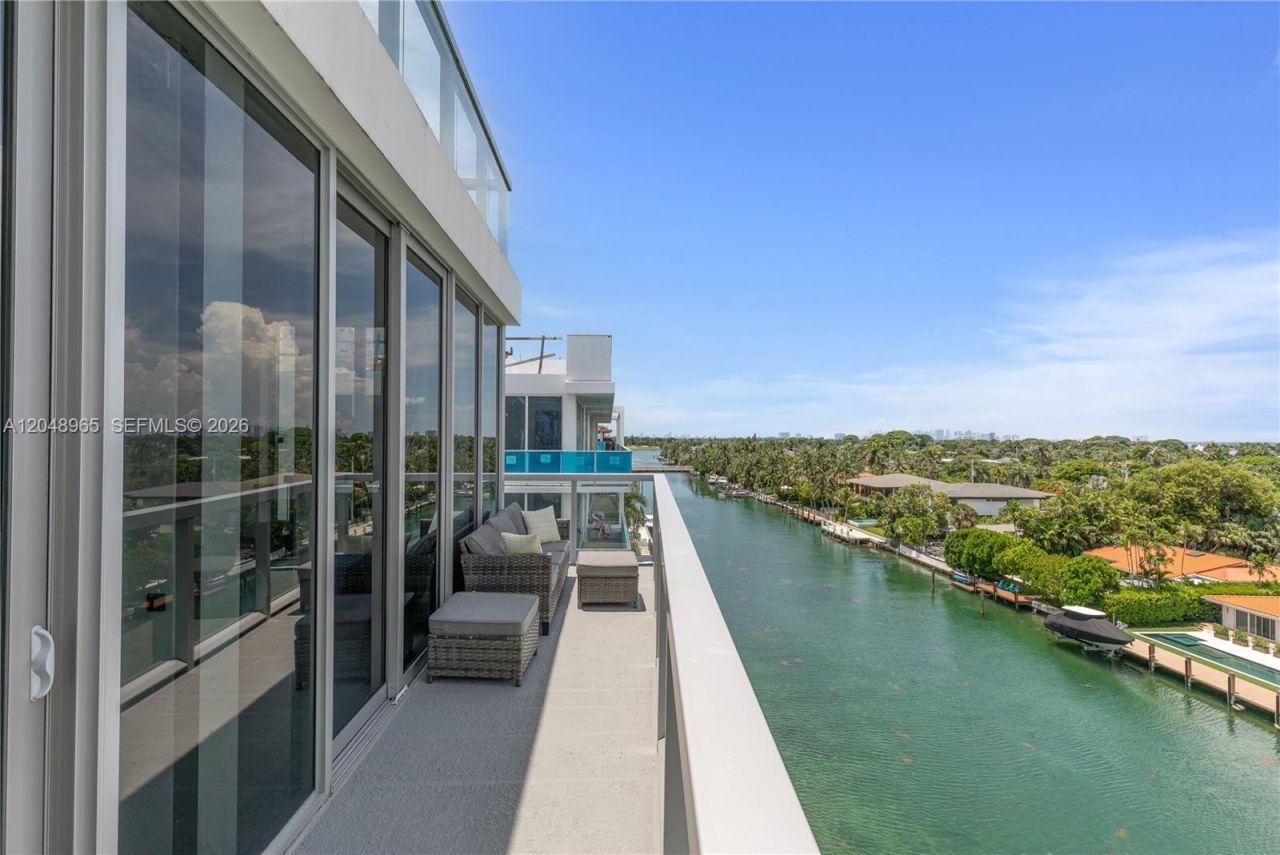 9940 W Bay Harbor Dr , Unit 7G-S, Bay Harbor Islands, FL 33154 Photo