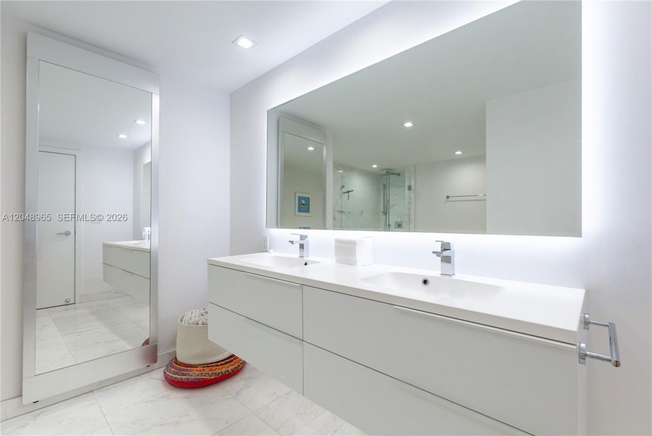 9940 W Bay Harbor Dr , Unit 7G-S, Bay Harbor Islands, FL 33154 Photo