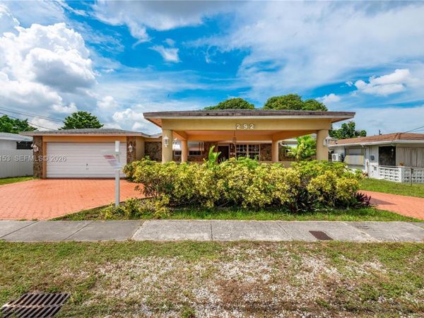 292 W 39th Pl , Hialeah, FL 33012