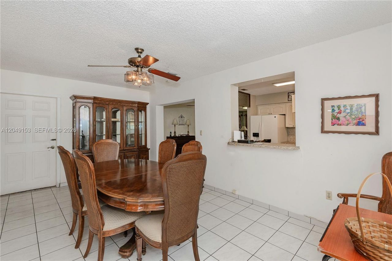292 W 39th Pl , Hialeah, FL 33012 Photo