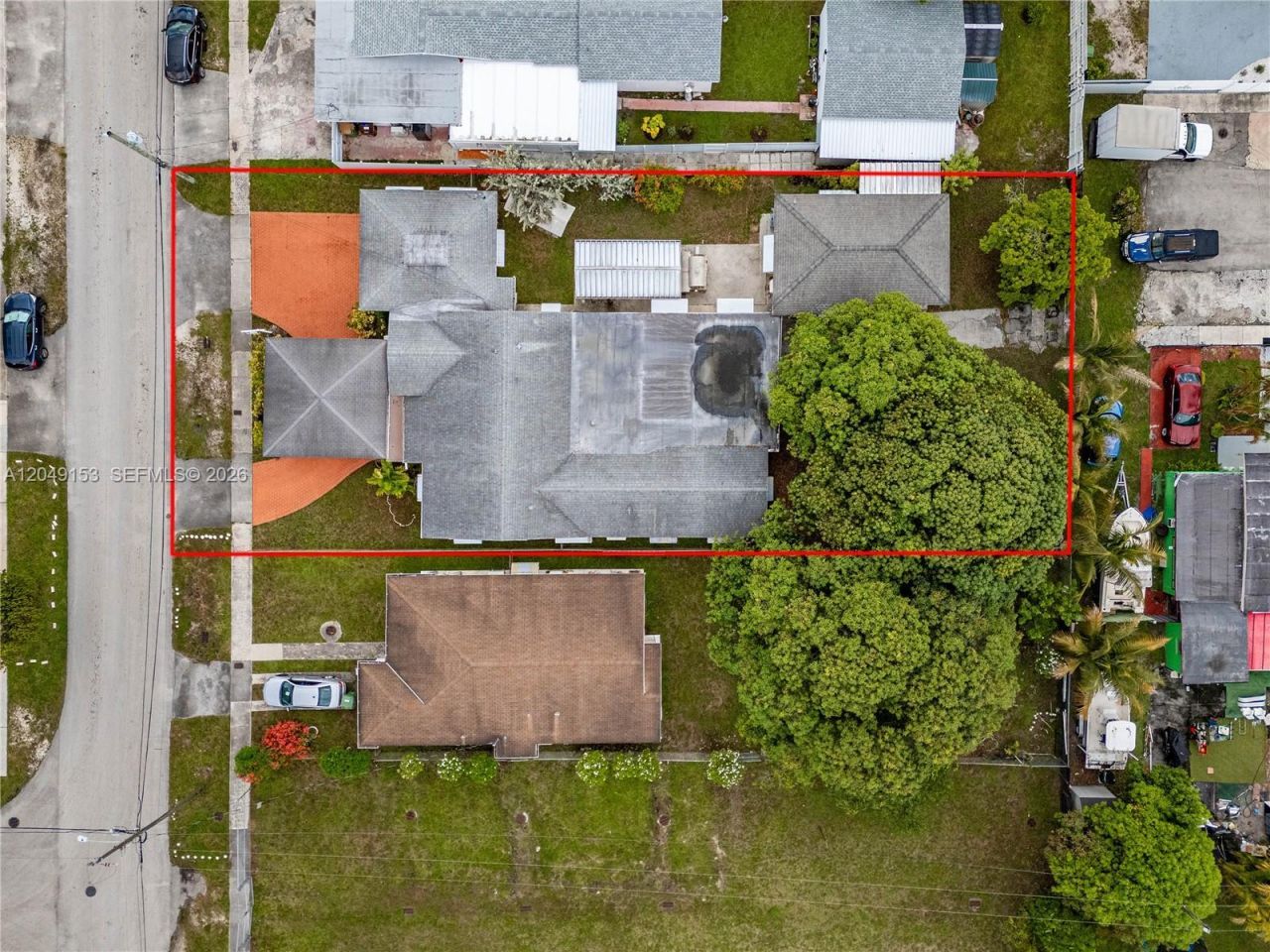 292 W 39th Pl , Hialeah, FL 33012 Photo