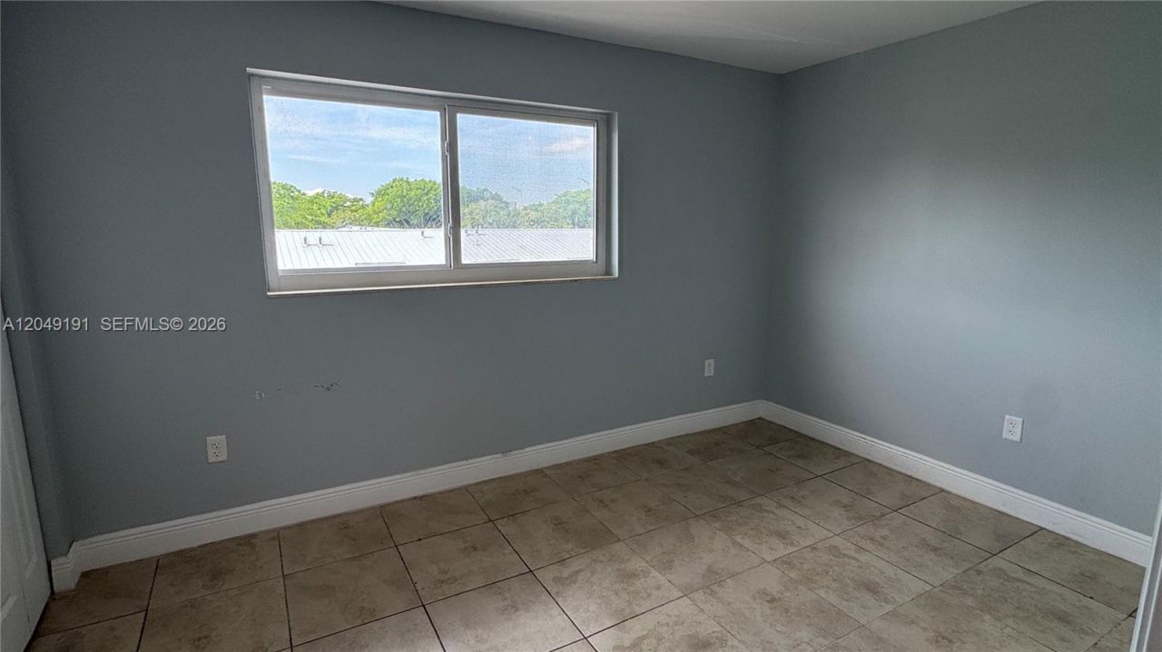 1955 NW 5th Pl , Unit 11, Miami, FL 33136 Photo