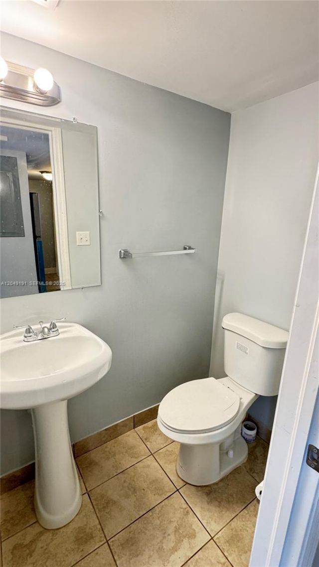 1955 NW 5th Pl , Unit 11, Miami, FL 33136 Photo