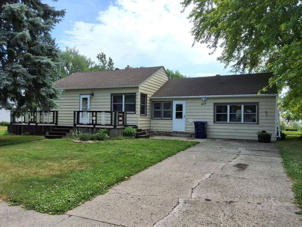 417 4th Street , Wyndmere, ND 58081