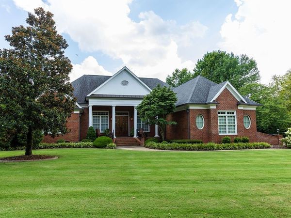 1554 Bear Branch Cv, Murfreesboro, TN 37130