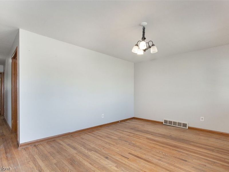 12811 Triskett Road, Cleveland, OH 44111 Photo 16