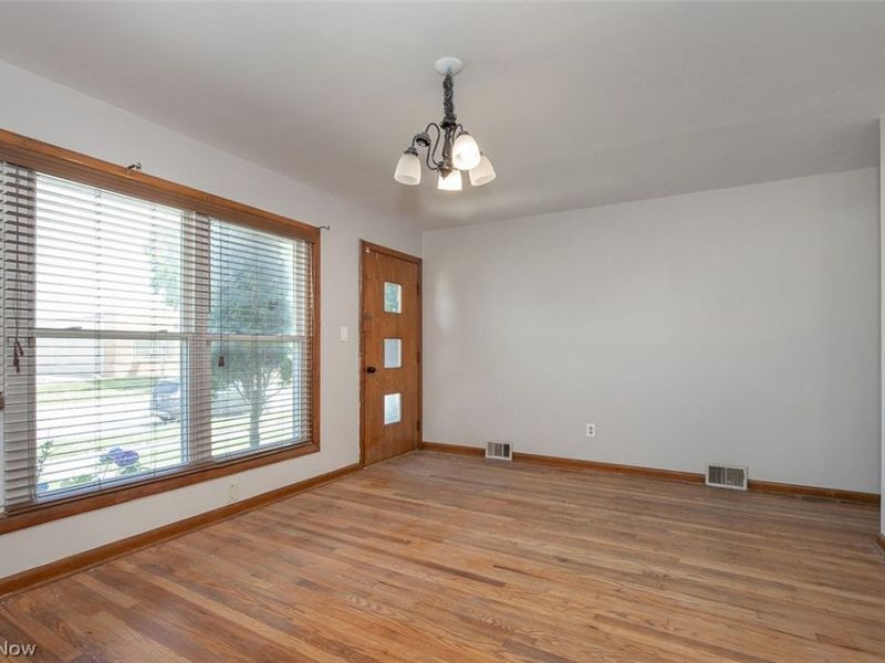 12811 Triskett Road, Cleveland, OH 44111 Photo 4