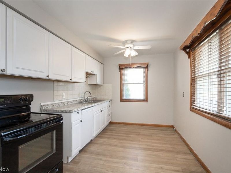 12811 Triskett Road, Cleveland, OH 44111 Photo 6