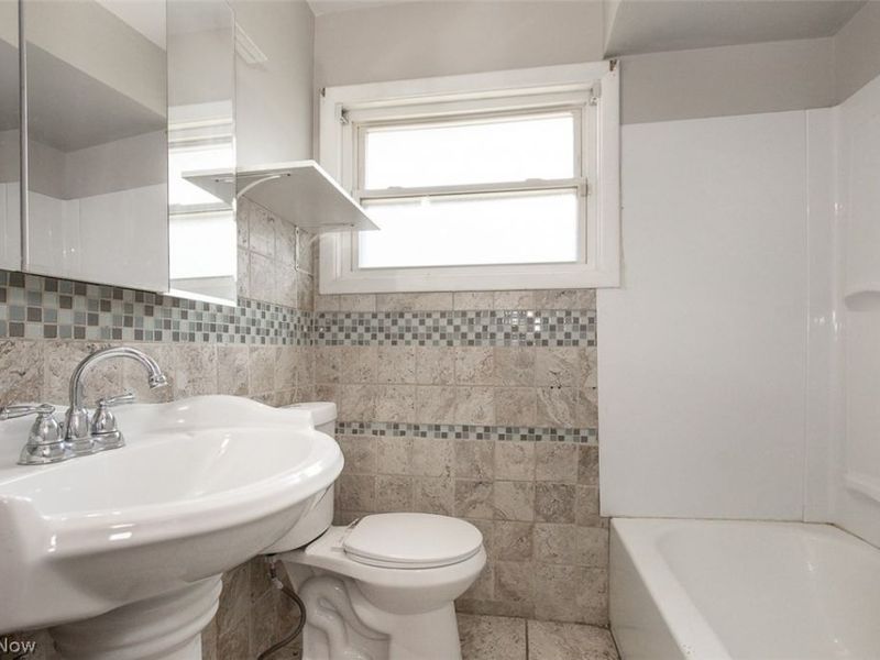 12811 Triskett Road, Cleveland, OH 44111 Photo 8