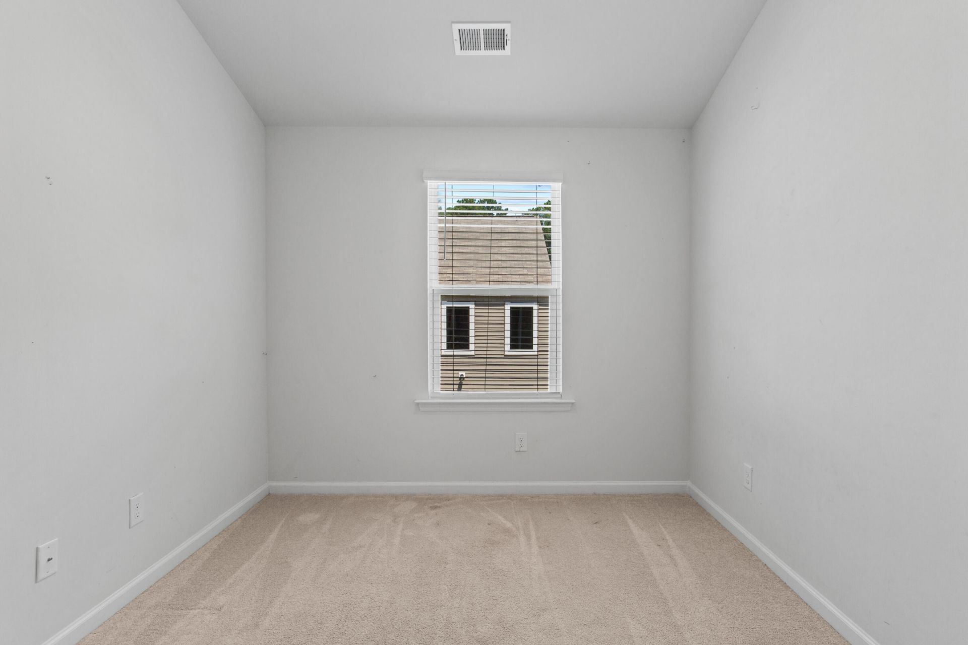 148 Rosefield Court Photo 14