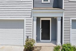 148 Rosefield Court photo 4