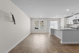 148 Rosefield Court photo 4