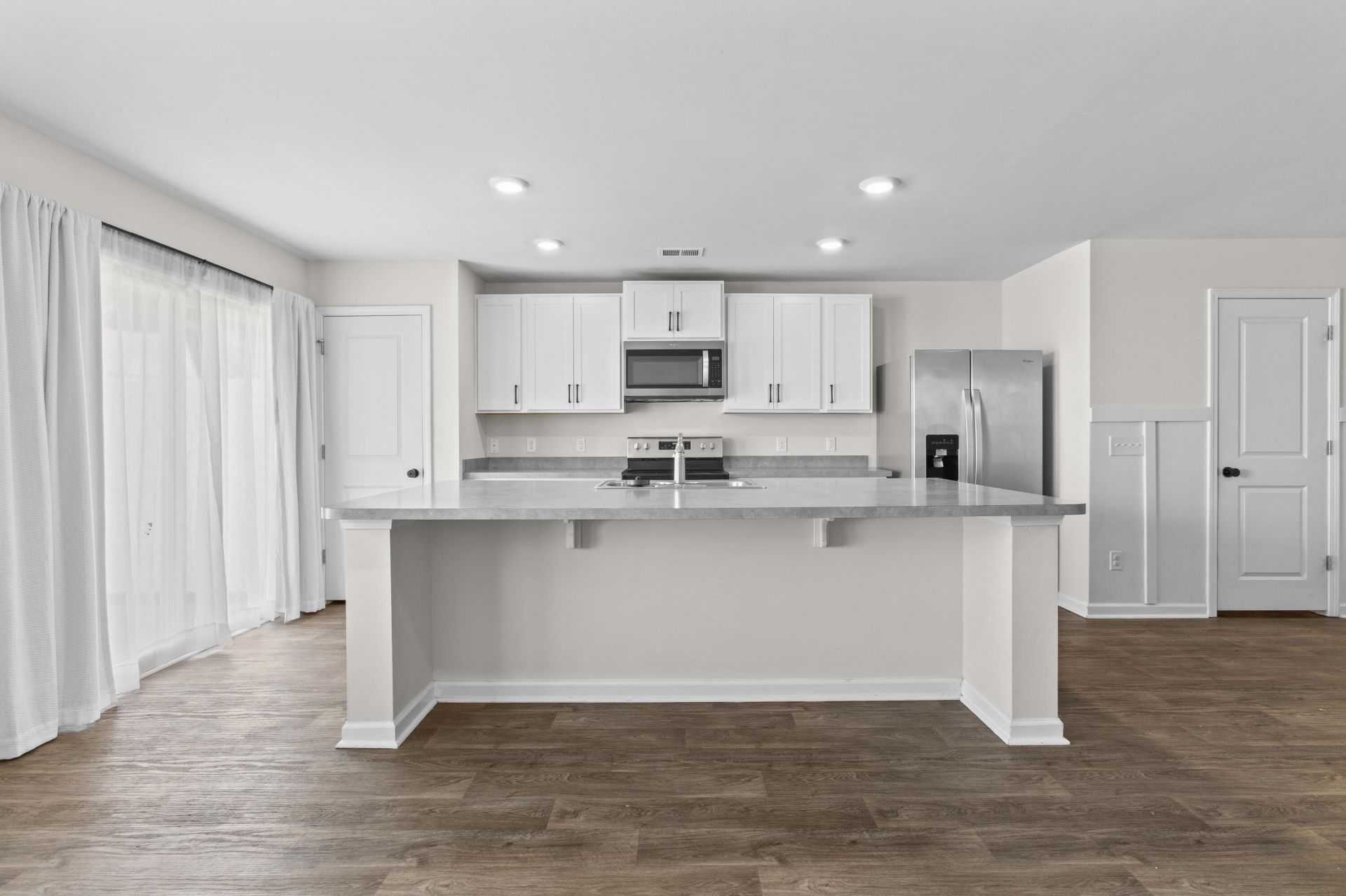 148 Rosefield Court Photo 6