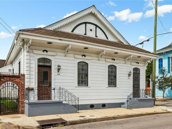 4102 DAUPHINE Street, New Orleans, LA 70117