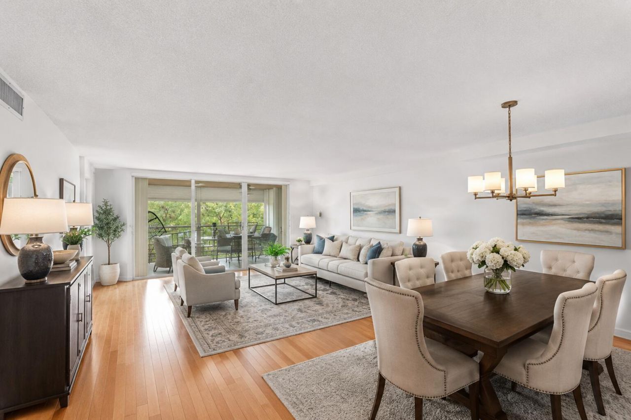 625 Oaks Drive, Unit 405, Pompano Beach, FL 33069 Photo