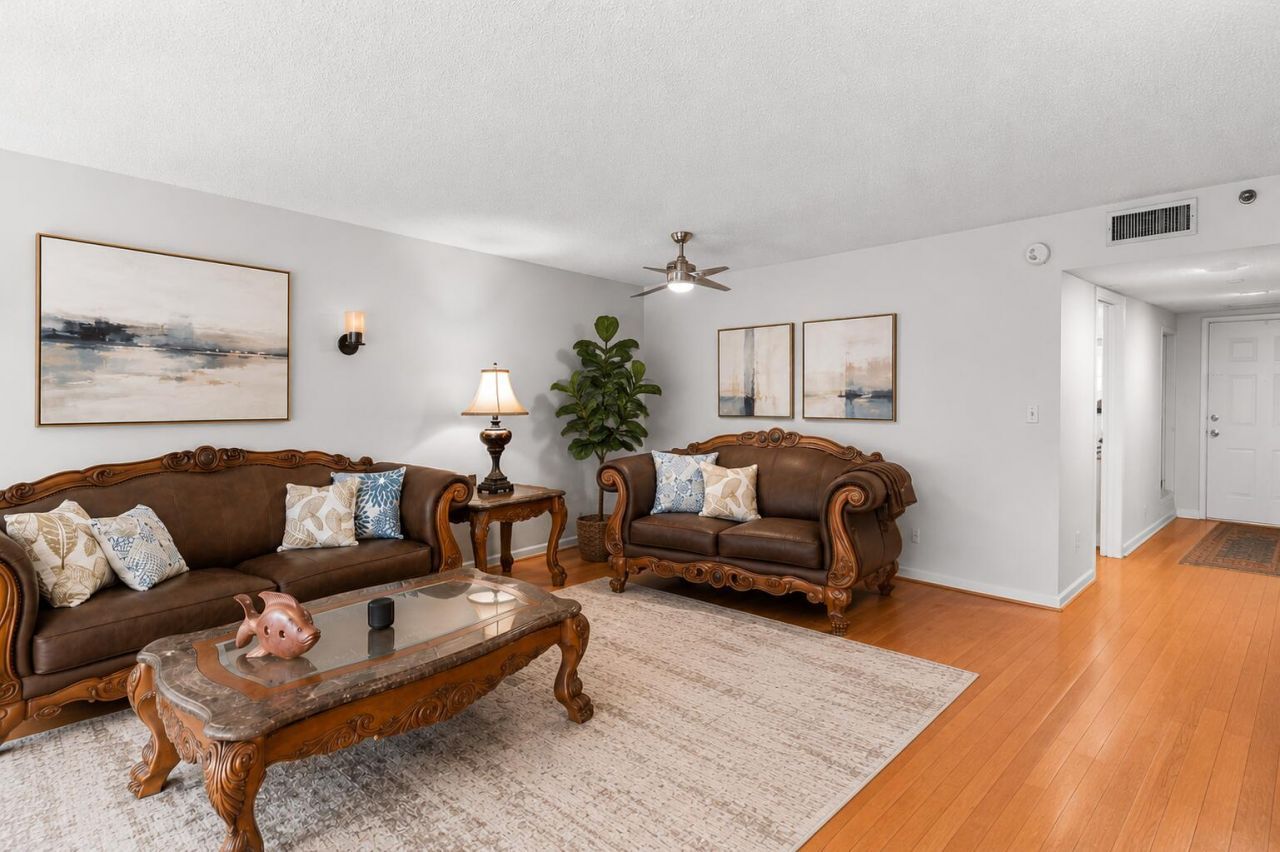 625 Oaks Drive, Unit 405, Pompano Beach, FL 33069 Photo