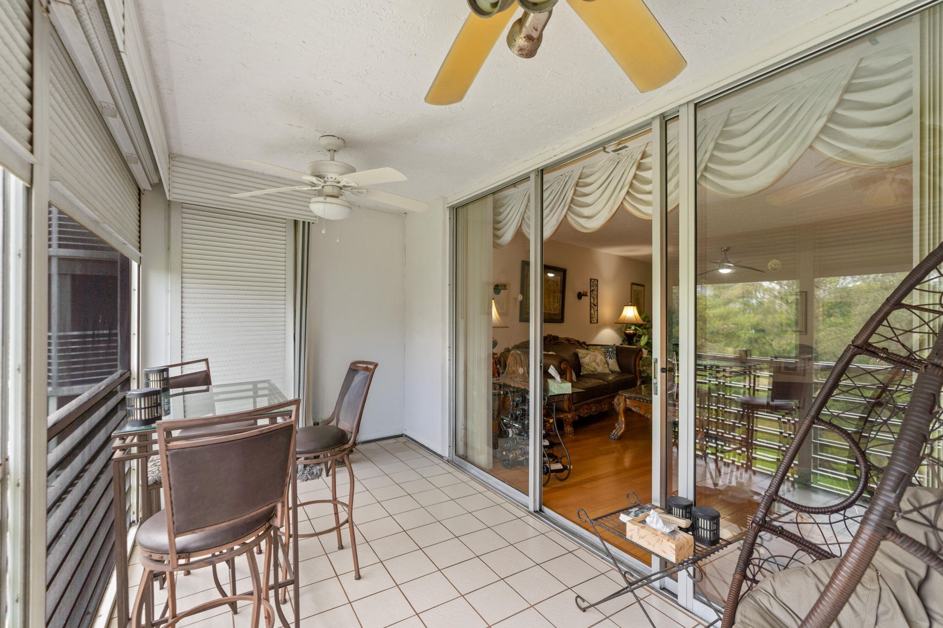 625 Oaks Drive, Unit 405, Pompano Beach, FL 33069 Photo