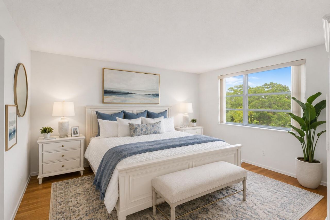 625 Oaks Drive, Unit 405, Pompano Beach, FL 33069 Photo