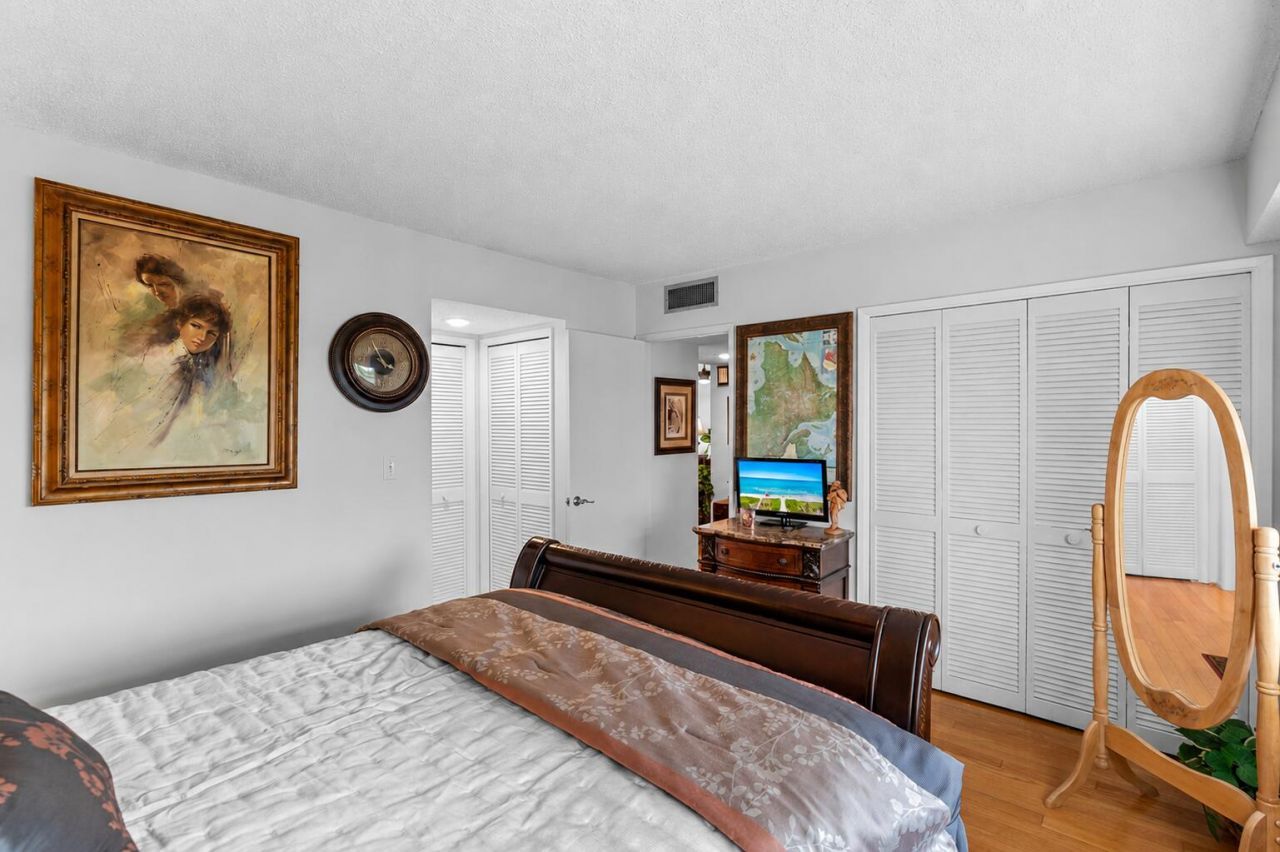 625 Oaks Drive, Unit 405, Pompano Beach, FL 33069 Photo