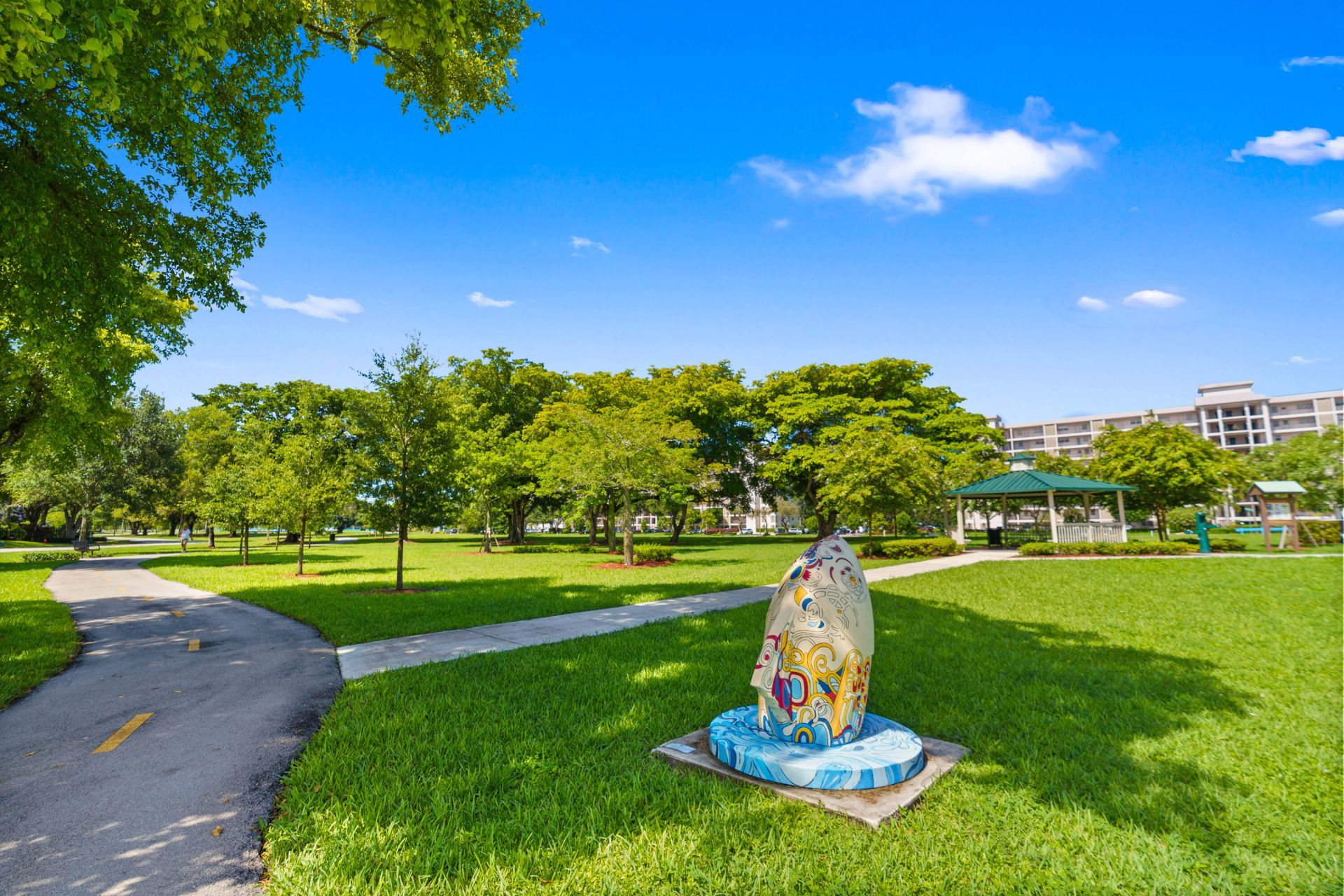 625 Oaks Drive, Unit 405, Pompano Beach, FL 33069 Photo