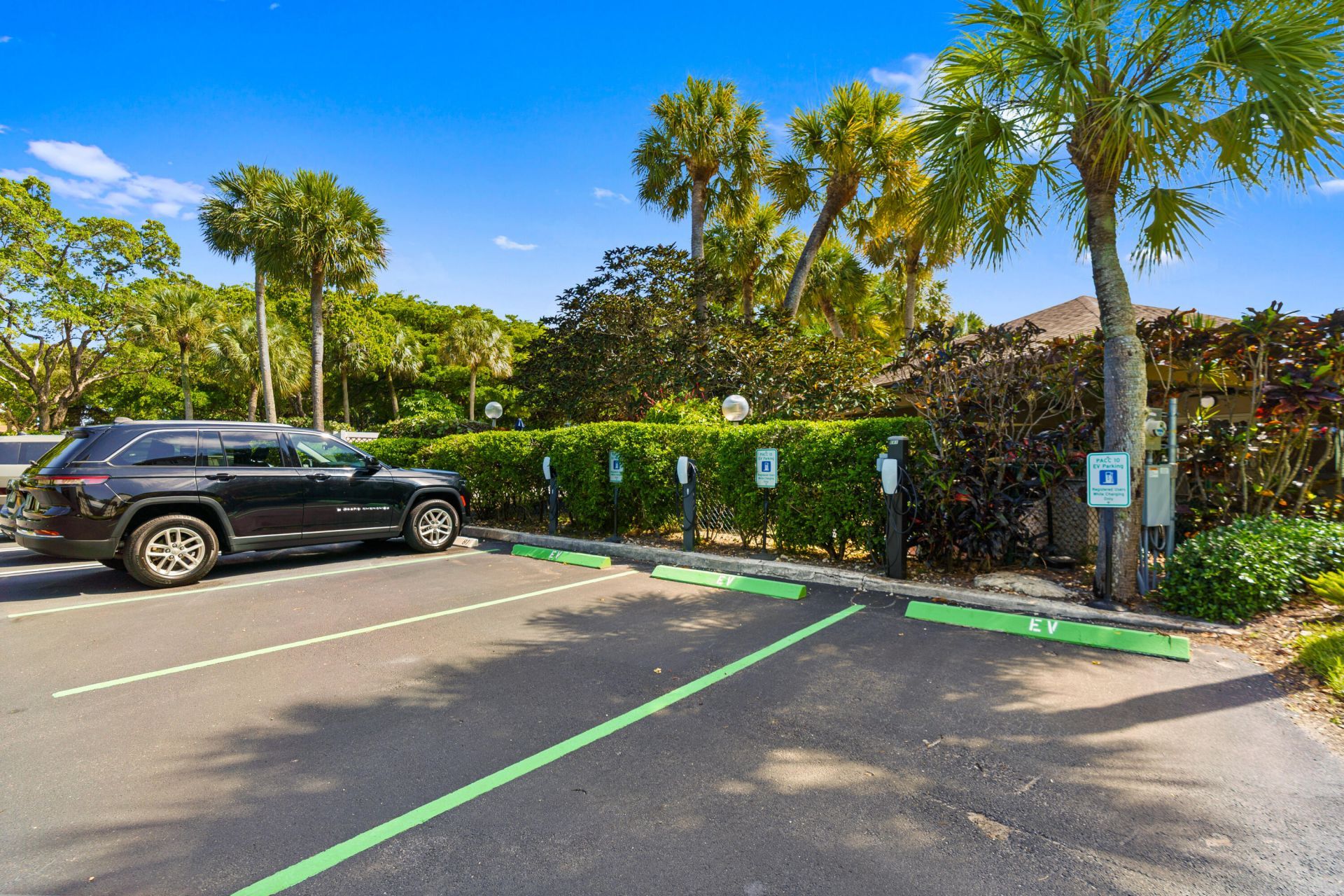 625 Oaks Drive, Unit 405, Pompano Beach, FL 33069 Photo