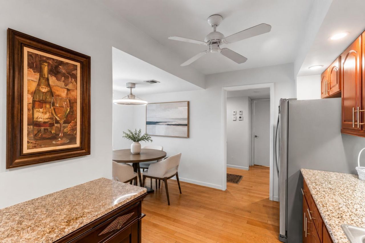 625 Oaks Drive, Unit 405, Pompano Beach, FL 33069 Photo