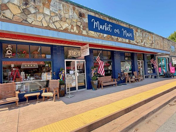 320 W. Main St. , Mountain View, AR 72560