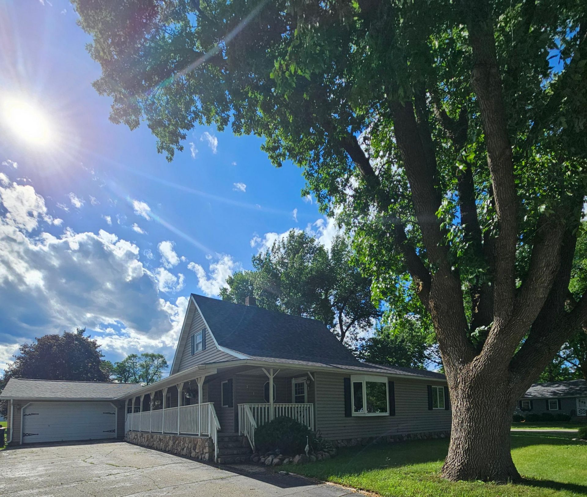 181 Elm Street N, Vesta, MN 56292