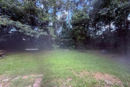 102 Helen Court photo 4