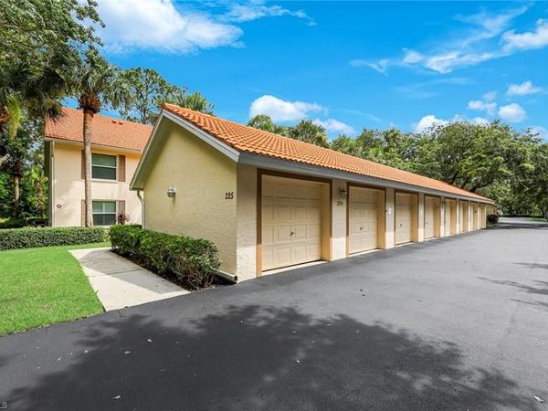 225 Robin Hood CIR , Unit 101, NAPLES, FL 34104