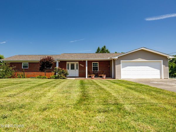 2043 Independence Drive, Maryville, TN 37803