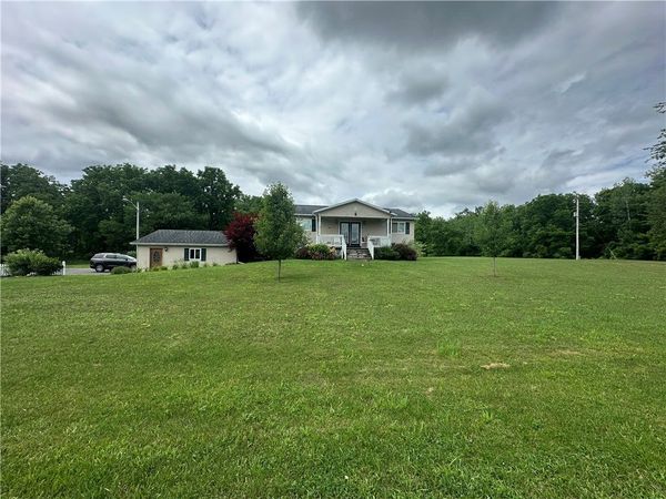 8669 W Loop Road , Port Byron, NY 13140