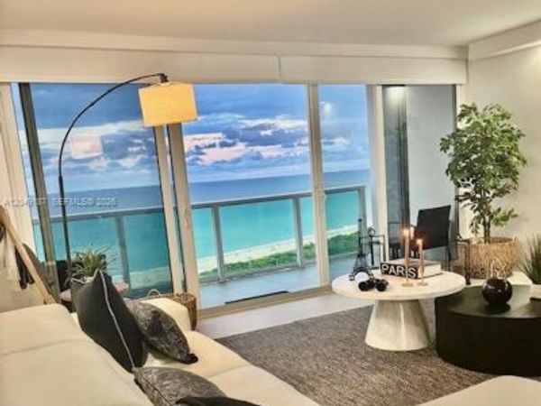100 Bayview Dr, Unit 1906, Sunny Isles Beach, FL 33160