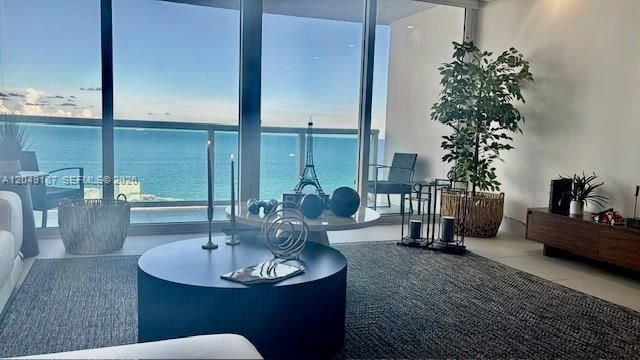 100 Bayview Dr, Unit 1906, Sunny Isles Beach, FL 33160 Photo