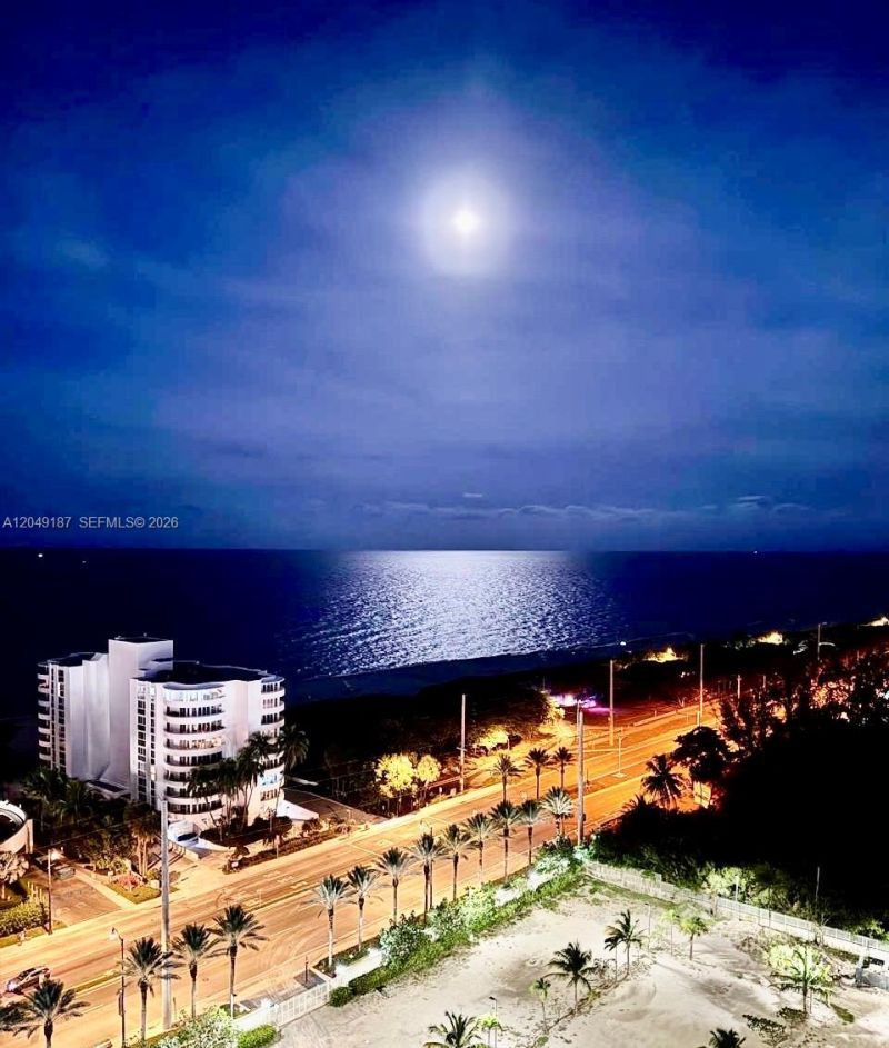 100 Bayview Dr, Unit 1906, Sunny Isles Beach, FL 33160 Photo