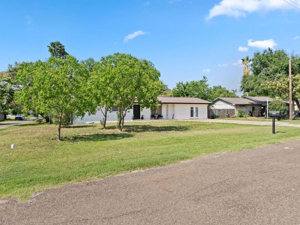 1200 Ash DR , Marble Falls, TX 78654