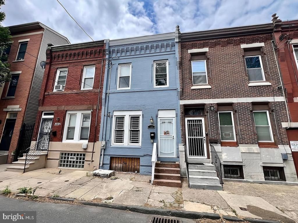 2236 N CARLISLE STREET , PHILADELPHIA, PA 19132