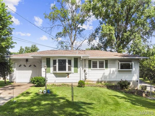 205 Gardner Street, Columbia, IL 62236