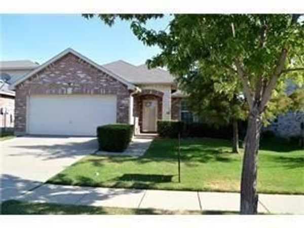 2812 Paddock Way, Denton, TX 76210