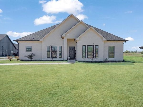 6514 Old Clarksville Road, Reno, TX 75462