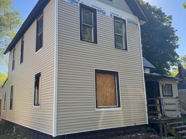 606 8th Street, Three Rivers, MI 49093