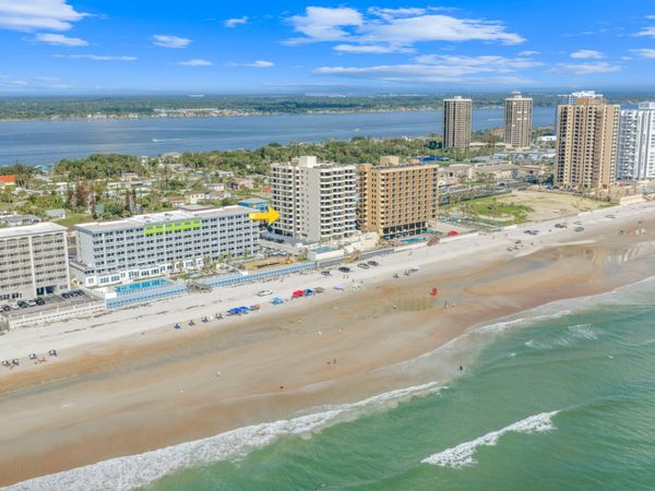 3115 S Atlantic Avenue, Unit 305, Daytona Beach Shores, FL 32118