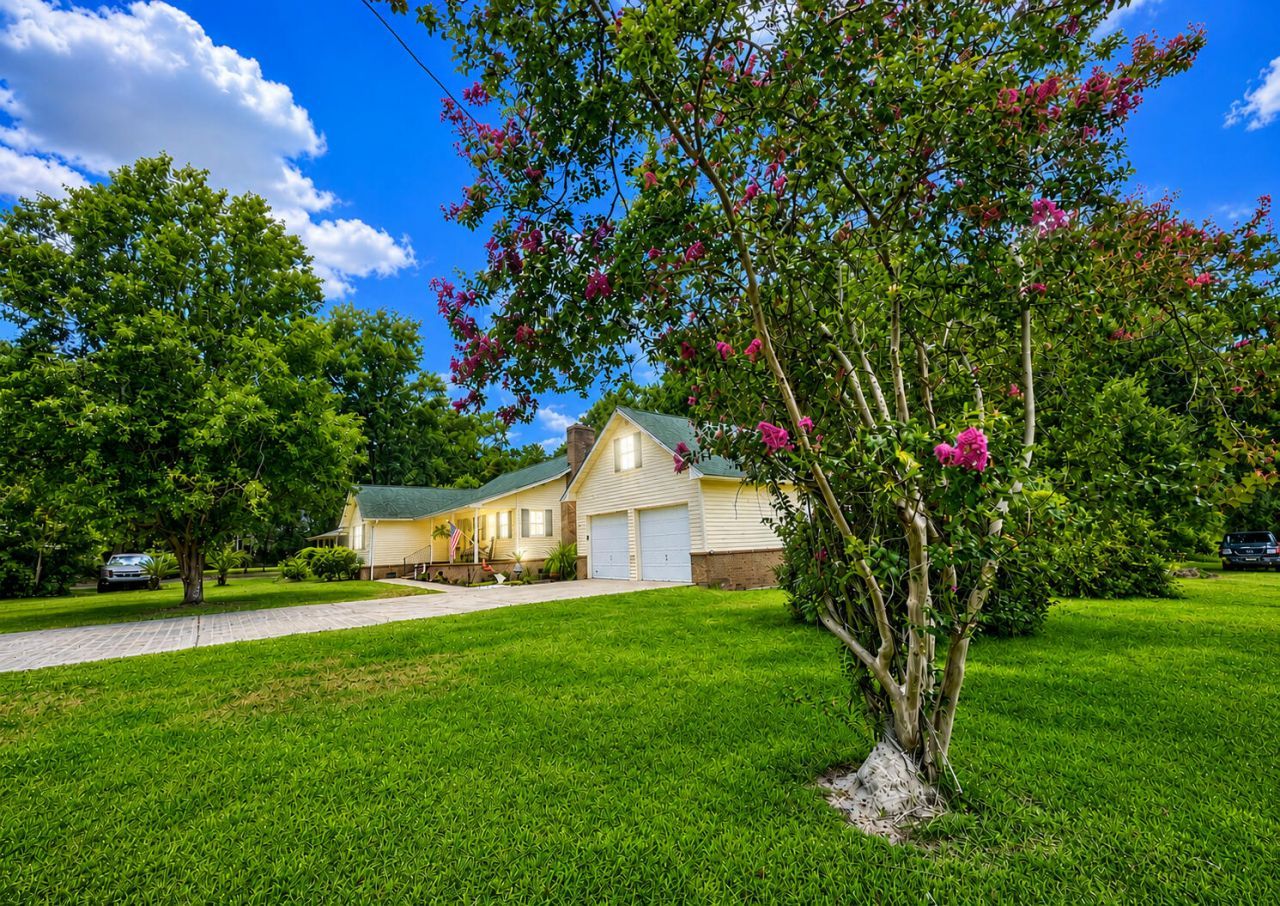 203 Whitesville Road Photo 4