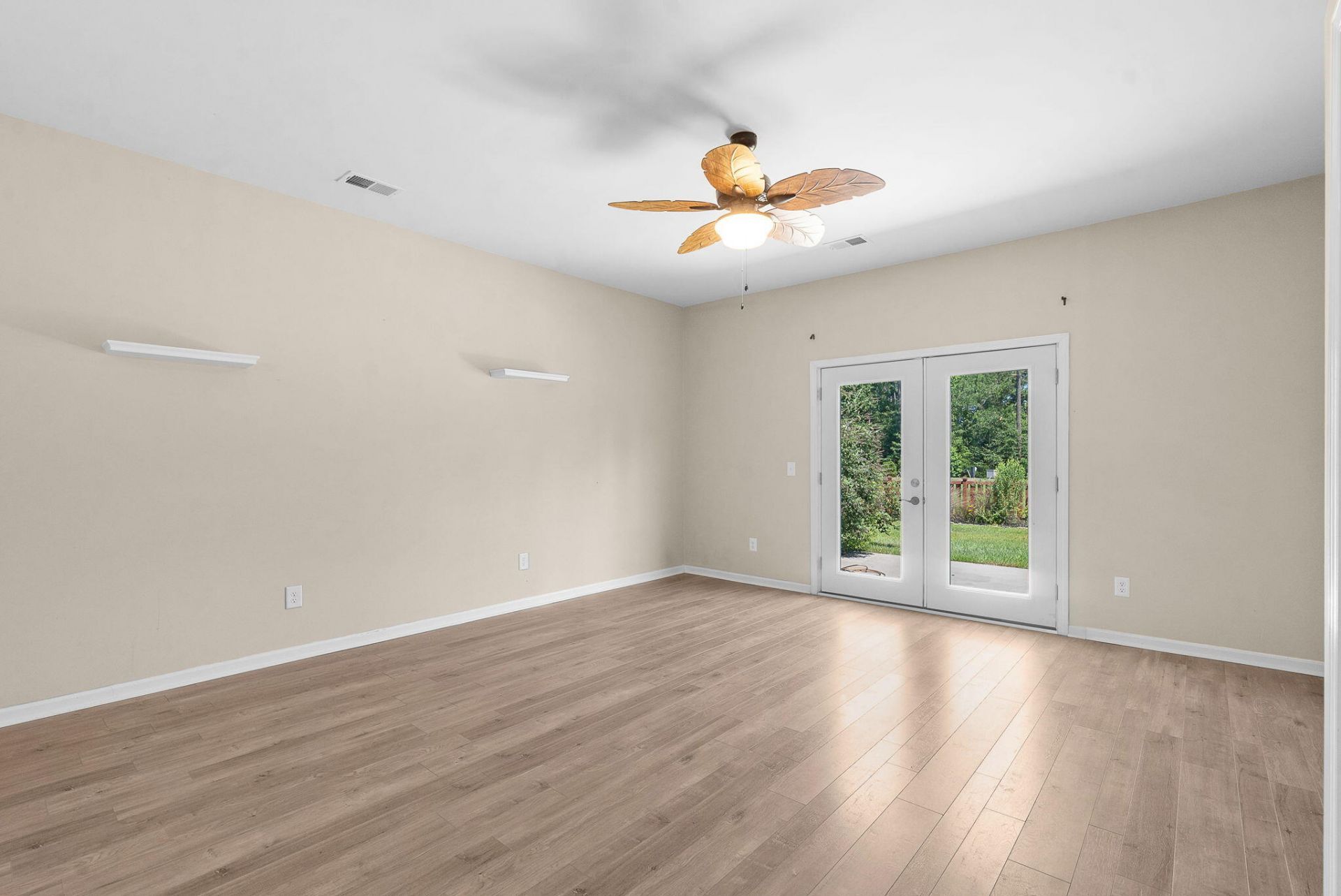 477 Spanish Wells Road Photo 12