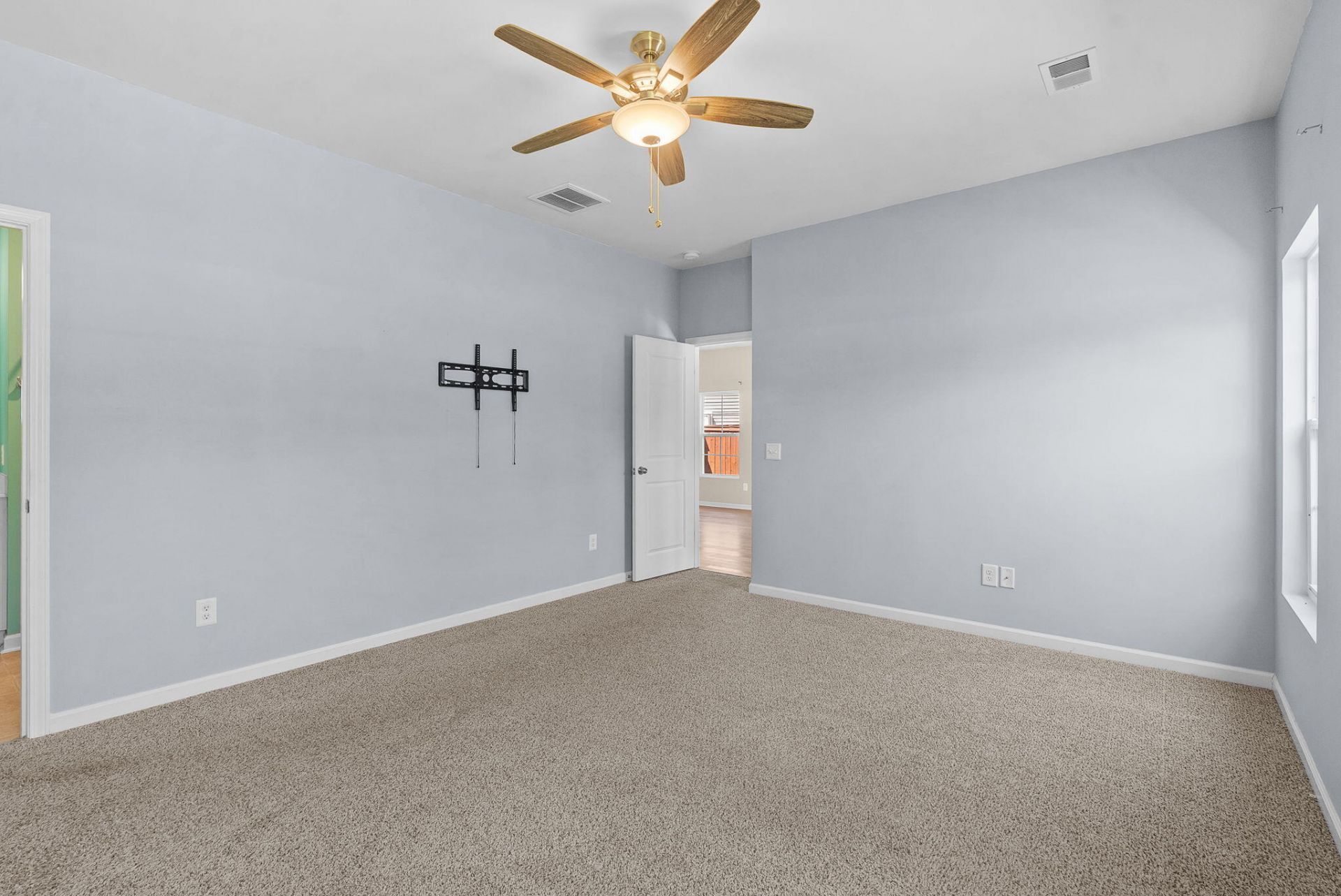 477 Spanish Wells Road Photo 16
