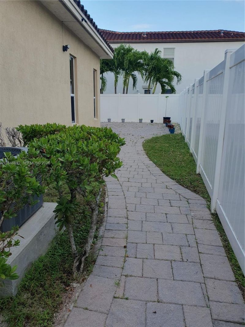 9171 SW 169th Pl , Miami, FL 33196 Photo