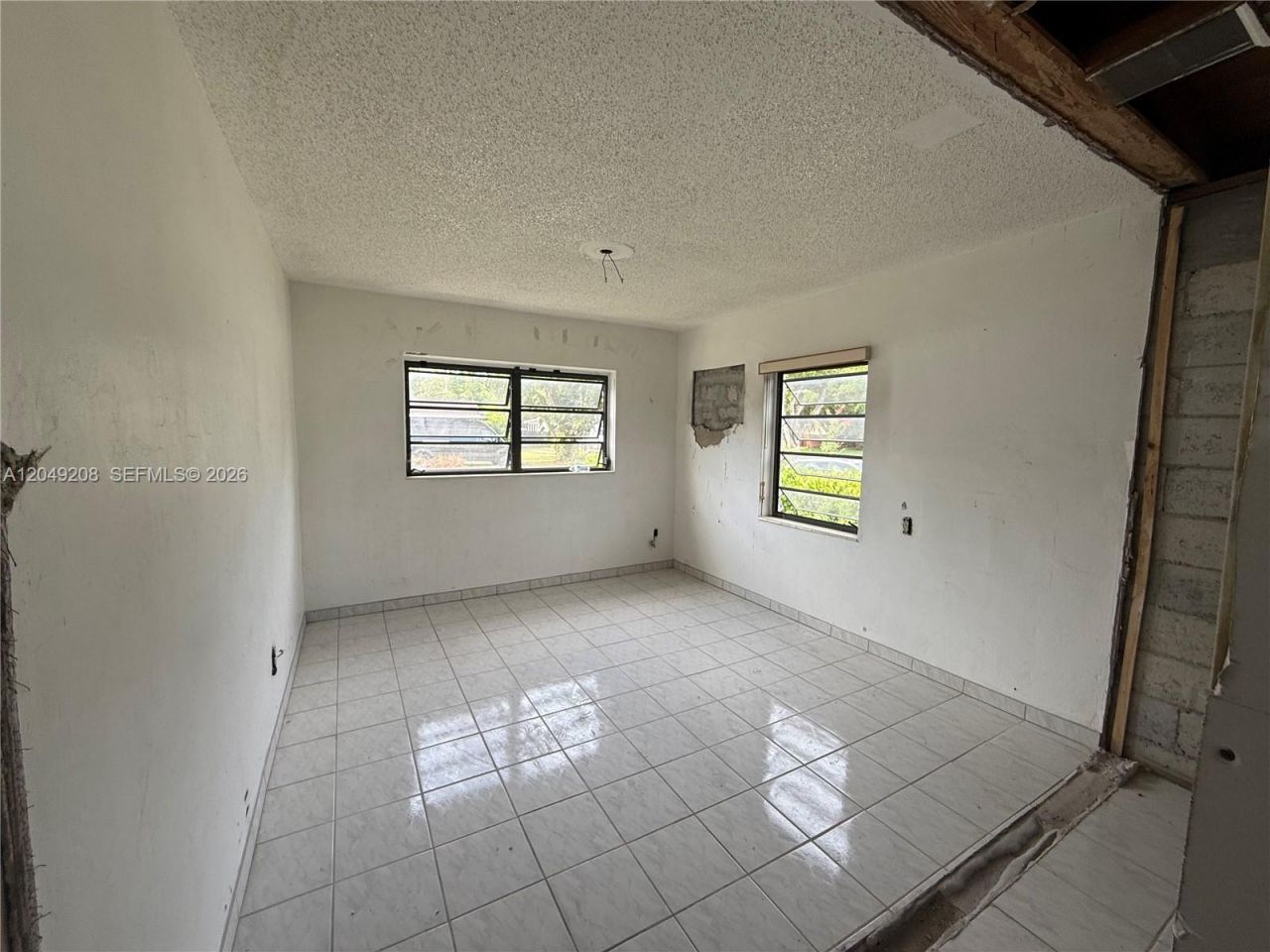 6346 NW 41st St, Virginia Gardens, FL 33166 Photo