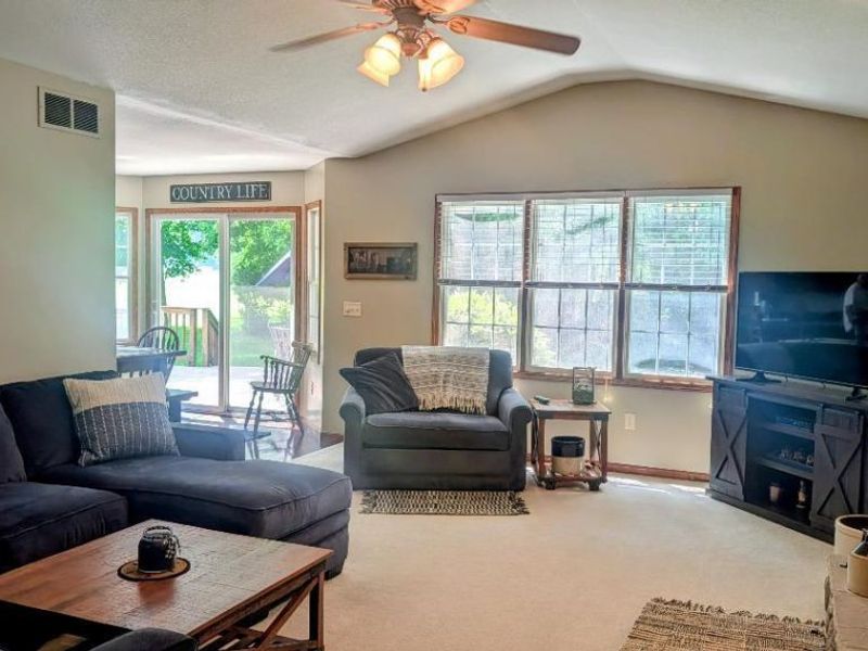 4 E Quail Hollow Drive, Norwalk, OH 44857 Photo 6